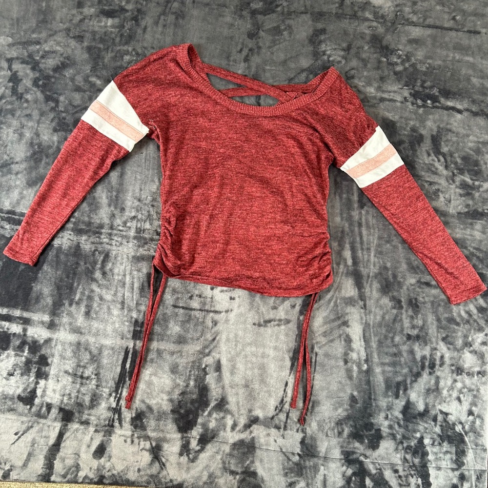 No Boundaries Long Sleeve Top Womens M Burgundy Athletic Stripe Ruched Side